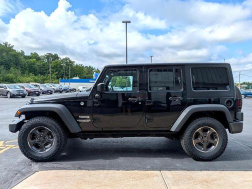 2017 Jeep Wrangler Unlimited Sport