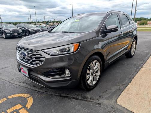 2020 Ford Edge Titanium