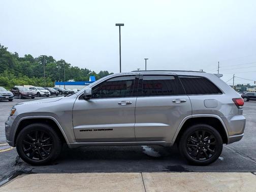 2018 Jeep Grand Cherokee Laredo