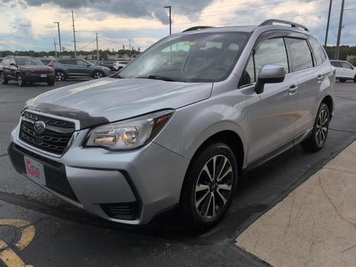 Ice Silver Metallic 2018 Subaru Forester 2.0XT Premium