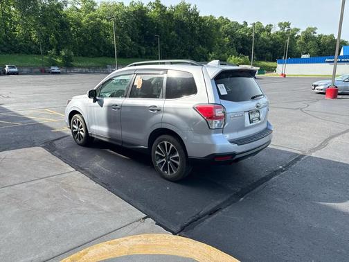Ice Silver Metallic 2018 Subaru Forester 2.0XT Premium