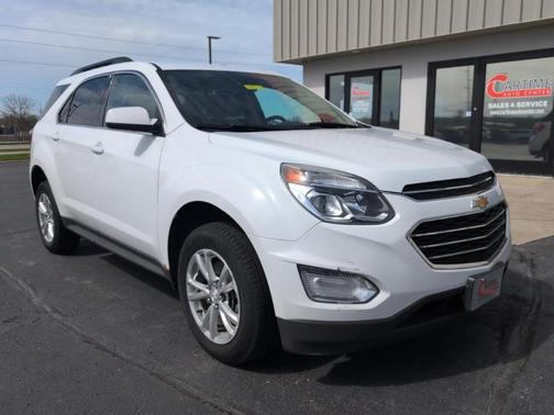 White 2017 Chevrolet Equinox LT
