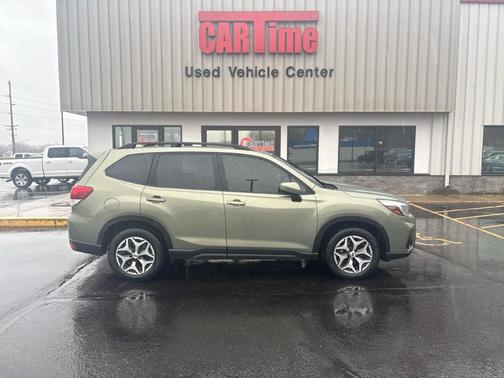 Jasper Green Metallic 2020 Subaru Forester Premium