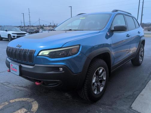 Blue 2019 Jeep Cherokee Trailhawk