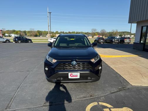 2019 Toyota RAV4 Hybrid XLE