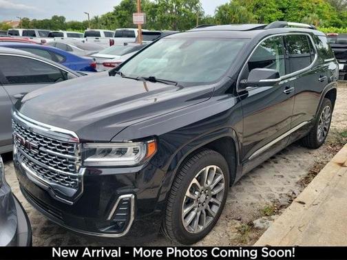 2022 GMC Acadia Denali