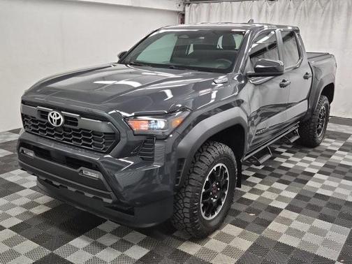 2025 Toyota Tacoma Hybrid TRD