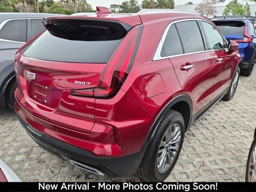 2025 Cadillac XT4 Premium Luxury