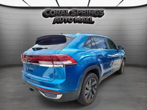 Kingfisher Blue 2024 Volkswagen Atlas Cross Sport 2.0T SE w/Technology