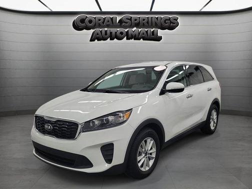 Snow White Pearl 2019 Kia Sorento LX