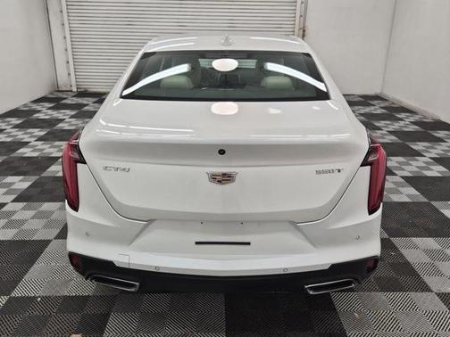 2023 Cadillac CT4 Luxury