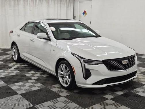 2023 Cadillac CT4 Luxury