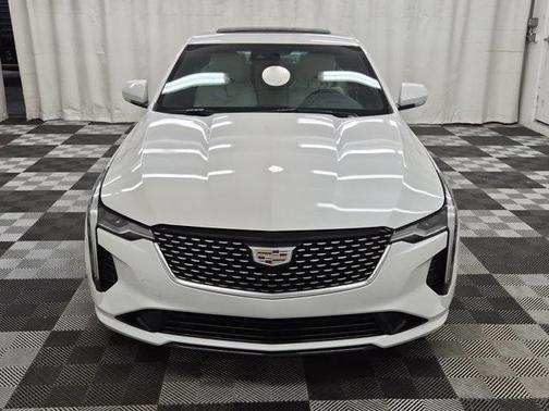 2023 Cadillac CT4 Luxury