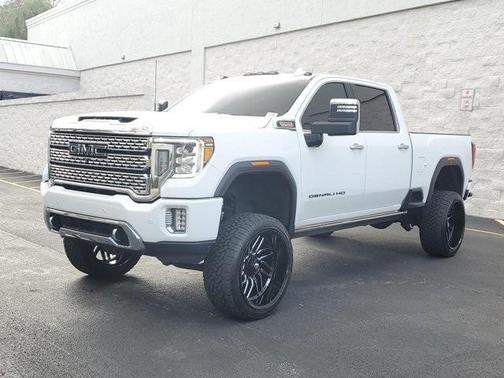 2023 GMC Sierra 2500 Denali