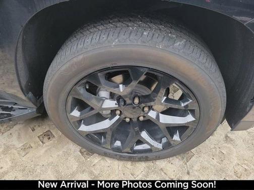 2022 GMC Yukon SLE