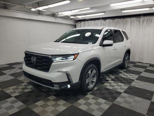 2023 Honda Pilot EX-L 8-Passenger