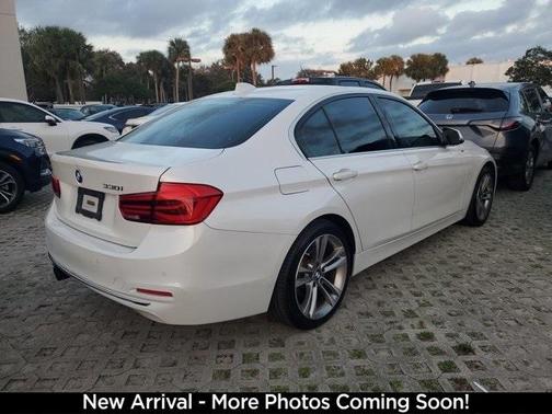 2017 BMW 330 i