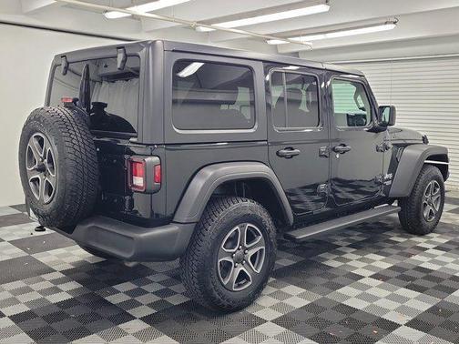 Black Clearcoat 2021 Jeep Wrangler Unlimited Sport