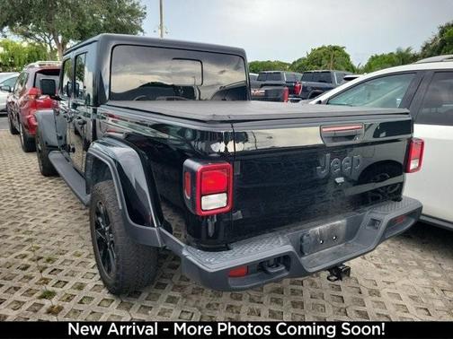 2024 Jeep Gladiator Nighthawk