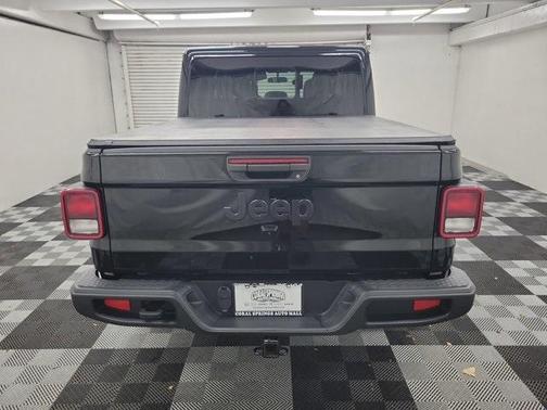 2024 Jeep Gladiator Nighthawk