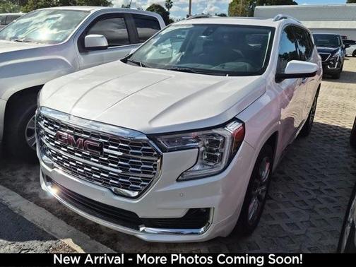 2023 GMC Terrain Denali