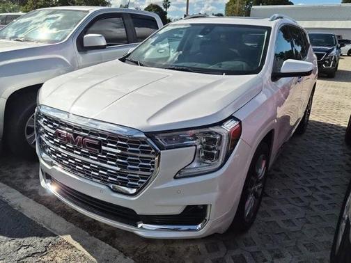 2023 GMC Terrain Denali