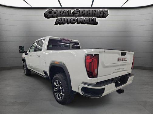 White Frost Tri-Coat 2023 GMC Sierra 2500 Denali