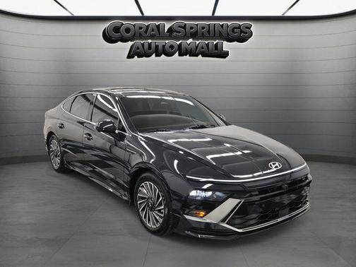 2025 Hyundai SONATA Hybrid Limited