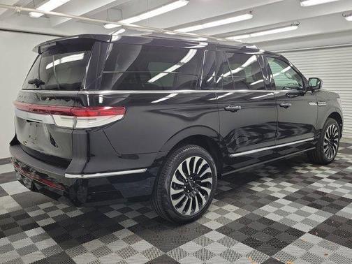 Black Metallic 2024 Lincoln Navigator L Black Label