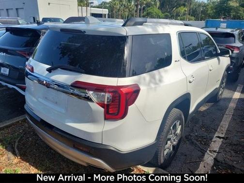 2020 GMC Acadia SLE