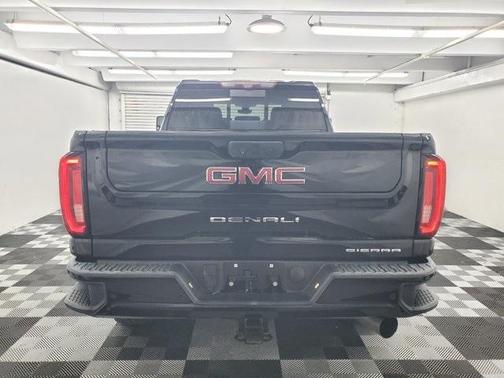 2020 GMC Sierra 2500 Denali