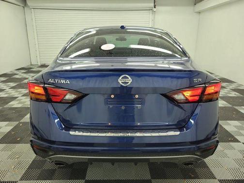 Deep Blue Pearl 2022 Nissan Altima 2.5 SR