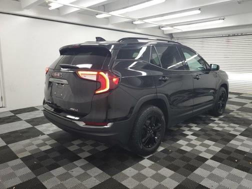 2022 GMC Terrain AT4