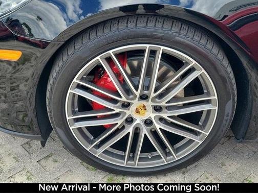 2018 Porsche Panamera 4