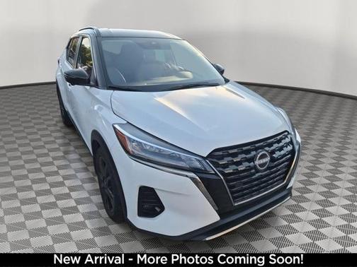 2023 Nissan Kicks SR