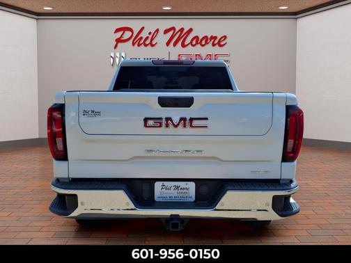 White Frost Tricoat 2023 GMC Sierra 1500 SLT