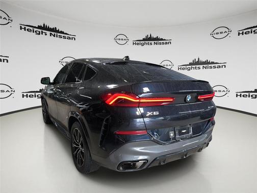 Carbon Black Metallic 2023 BMW X6 xDrive40i