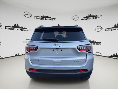 Silver Zynith Metallic Clearcoat 2025 Jeep Compass Limited