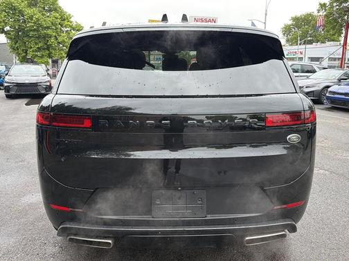 Santorini Black Metallic 2023 Land Rover Range Rover Sport SE