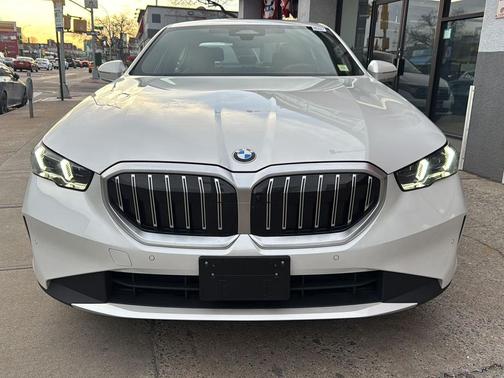 2025 BMW 530 xDrive