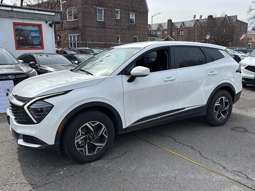 2024 Kia Sportage LX