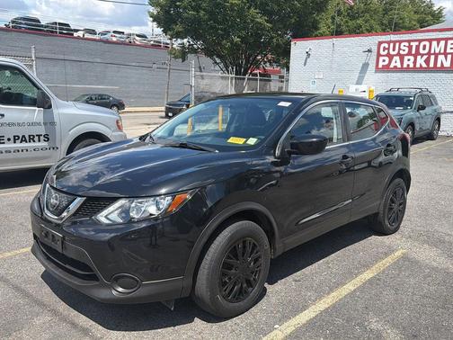 Magnetic Black 2018 Nissan Rogue Sport S