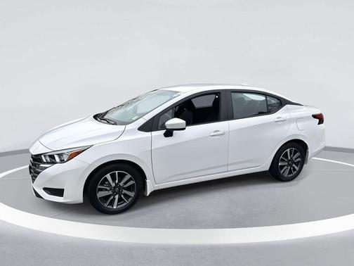 2024 Nissan Versa 1.6 SV