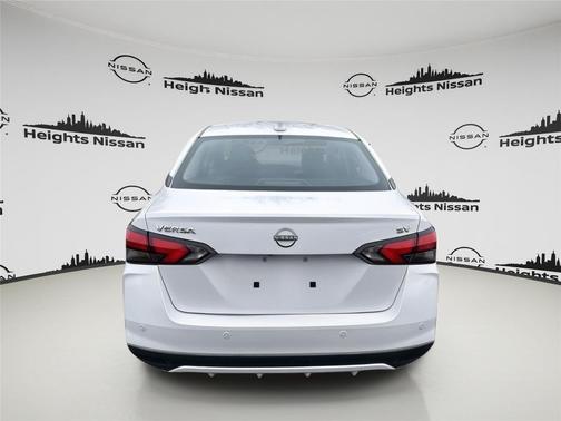 2024 Nissan Versa 1.6 SV