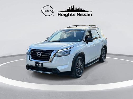 2024 Nissan Pathfinder SL 4WD