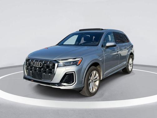 2025 Audi Q7 45 Premium Plus