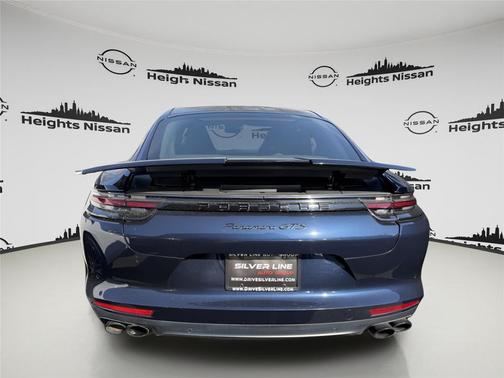 2019 Porsche Panamera GTS