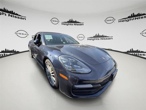 2019 Porsche Panamera GTS