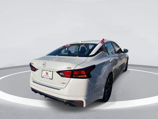 2023 Nissan Altima SR Intelligent AWD