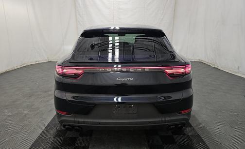 2022 Porsche Cayenne Platinum Edition